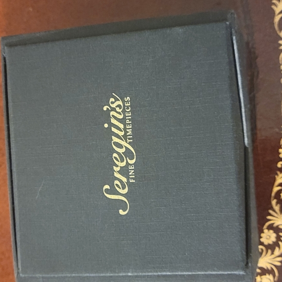 Jemis Quartz Dress Watch With Genuine Diamond - Picture 3 of 8